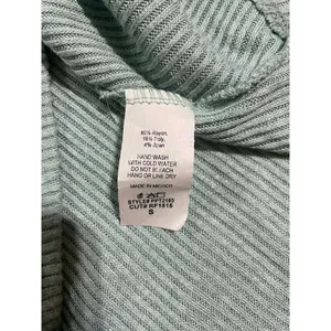 ‎Perfect Peach ribbed Vneck light green sweater small thumbnail 9
