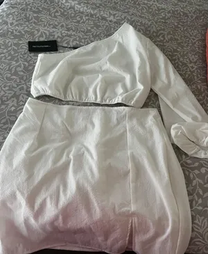 Pretty Little Thing White Set thumbnail 2