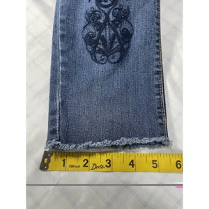 Bandolino Embroidered Skinny Jeans Women’s Size 12 Medium Wash Frayed Cuff Boho thumbnail 6