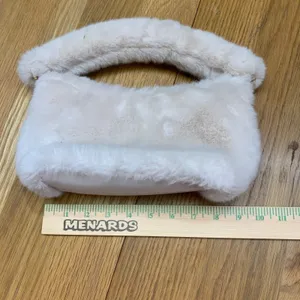 A New Day Purse Faux Fur Handbag Cream‎ Fuzzy Top Handle Bag Zipper Close Chic thumbnail 6