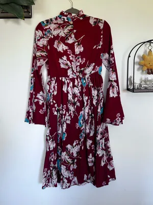 Lulus Garden Glory Wine Red Floral Print Pleated Midi Dress Size Small thumbnail 2