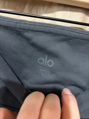 Alo leggings thumbnail 2