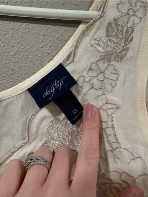Buckle NWT Daytrip Embroidered Floral Tank thumbnail 5