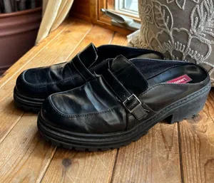 UNIONBAY Black Slip-On Loafer Mules thumbnail 1