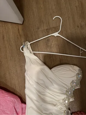 Elegant One-Shoulder White Prom Dress with Beaded Trim thumbnail 3