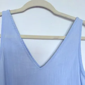NEW Old Navy tank top blue SMALL V-neck sleeveless NEW casual career top thumbnail 4