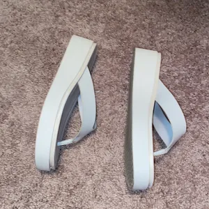 Cushionare Beige/Cream Y2k Platform Flip Flops thumbnail 3