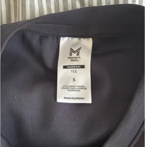 Black tee thumbnail 2