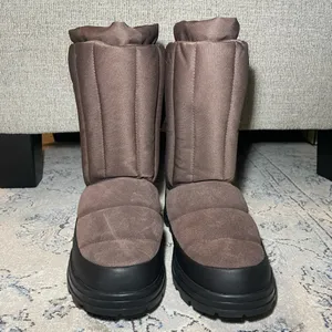 UGG Classic Klamath Short Boot thumbnail 8