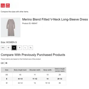 Uniqlo Merino Wool Blend Fitted V-Neck Long-Sleeve Dress in Gray thumbnail 13