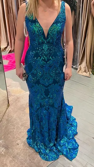 Jovani Prom Dresss thumbnail 2