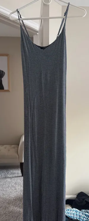 H&M Maxi Dress thumbnail 1