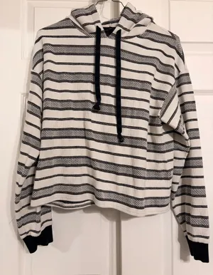 Hoodie  thumbnail 1
