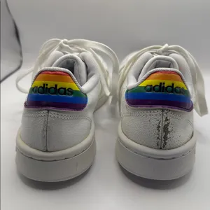 Adidas Grand Court Pride Sneakers White Rainbow Heel Women’s Size 7.5 Cloudfoam thumbnail 4