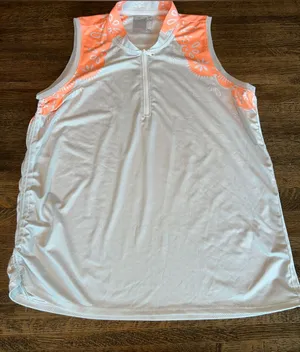 Lucky in Love Sleeveless 1/4 Zip Active Shirt - Size Medium thumbnail 1
