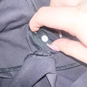Lululemon women’s black cropped high waisted leggings thumbnail 9