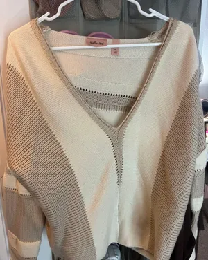 Willow and Root Buckle v neck sweater  thumbnail 1