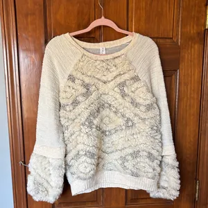 Anthropologie Amadi Texture-Stitched Calista Faux Fur Moroccan Sweatshirt Top thumbnail 3