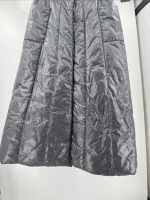 Black puffer snap front maxi skirt winter neutral pockets outdoor casual ski thumbnail 6