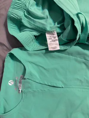 Scrubs Adar Amazon thumbnail 2