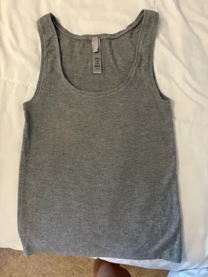 SKIMS Soft Lounge Tank Top thumbnail 1