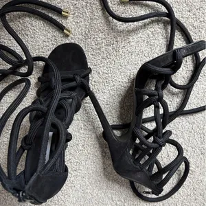 Steve Madden Black Strappy High Heels thumbnail 5