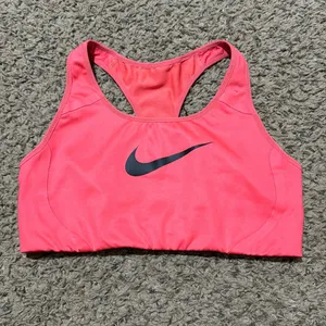 Nike sports bra thumbnail 1