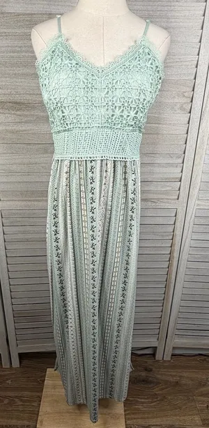 NO BOUNDARIES Boho Crochet Lace Smocked Maxi Dress Light Green/Multi-XL (Jrs) thumbnail 1