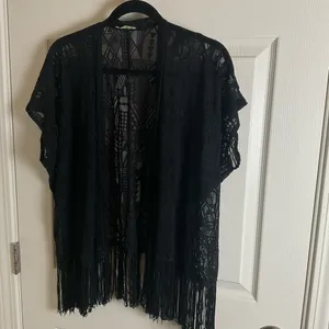 Olive Tree Black Fringe Kimono Geometric print Women’s Size S/M thumbnail 3