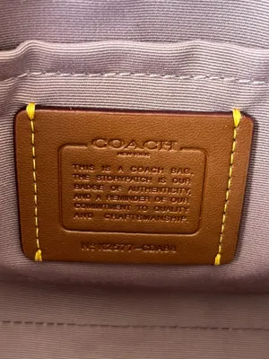 Coach Teri Shoulder Bag In Signature Leather With Heart Charm thumbnail 12