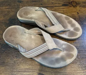 Chacos Womens Size 8 Striped Leather Sandals Flip Flops Thongs Shoes thumbnail 1