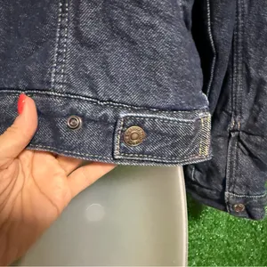 Levi's Dark Wash Denim Sherpa Lined Trucker Jacket Black Lining Small thumbnail 7