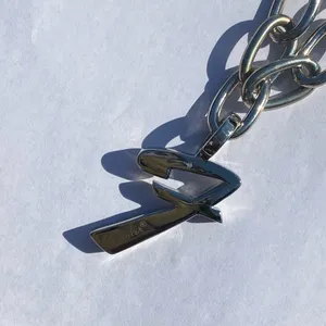 💎🩶 Vintage 1990s 90s NWT Fender Stainless Steel Silver Tone Metal Big 7 / F Pendant Chain and Necklace $19.99 🩶💎 thumbnail 9