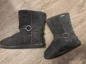 BEARPAW Women’s Boots grey suede with buckle sz7 thumbnail 1