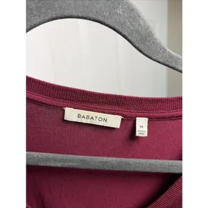 Babaton Relaxed Scoop Neck Top Womens Size‎ M Burgundy 3/4 Sleeve Jersey Aritzia thumbnail 4