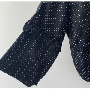 Boohoo NWT Women Large Size 12 Black White Polka Dot Ruffle Blouse Office Chic thumbnail 4