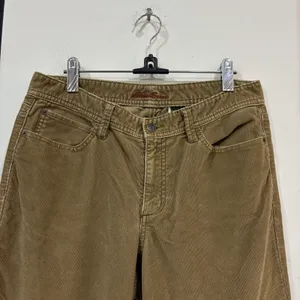 Eddie Bauer Women’s Brown Bootcut Corduroy Pants Size 8 thumbnail 2