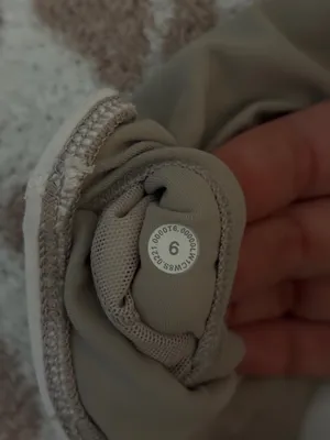 Lululemon Align Tank thumbnail 5