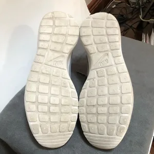 Nike Roshe One Sneakers thumbnail 8