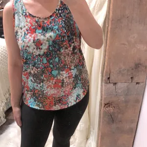 Olive and Oak floral sleeveless top size medium thumbnail 4