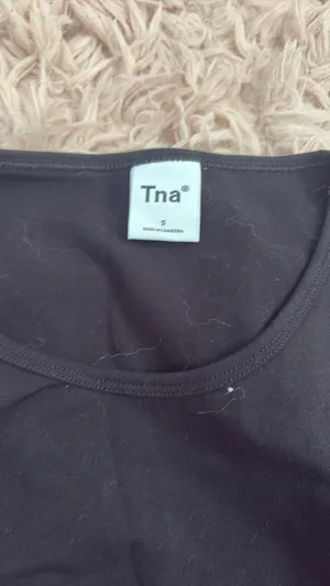 TNA Aritzia Shirt Black Short Sleeve thumbnail 2