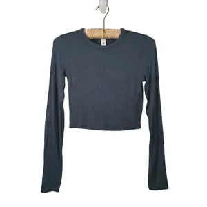Lululemon Hold Tight Cropped Long Sleeve Shirt Size 6 Blue Ribbed Fitted Casual thumbnail 2