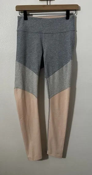 Outdoor Voices Colorblock Athletic Legging Sz Small Activewear Running Yoga thumbnail 1