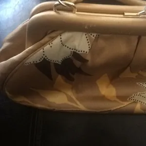FINAL MARKDOWN Banana republic purse thumbnail 5