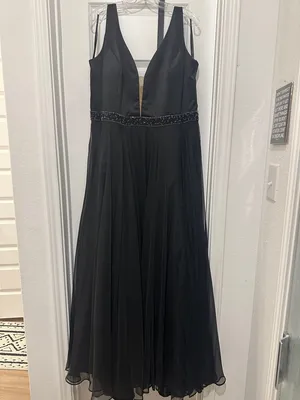 Sherri Hill Black Evening Gown with Embellished Waist thumbnail 14