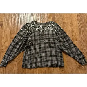 Anthropologie Akemi + Kin plaid flannel embellished pearl top M thumbnail 5