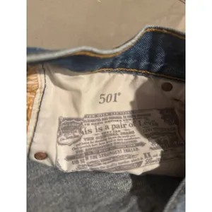 Women's Levi's 501 Denim Shorts Size:‎ 27 thumbnail 5