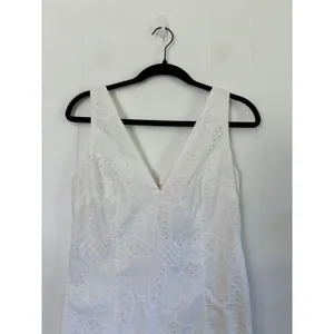 Lilly Pulitzer Madden Dress Resort White Jumbo Petal Eyelet Scalloped Size 6 thumbnail 4