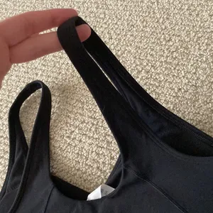Lululemon Align Tank Black Size 4 Nulu Original Version 2020 Thin Strap Like New thumbnail 5