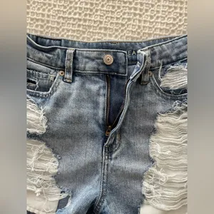 AMERICAN EAGLE High Rise Distressed Denim Mom Shorts Comfort Stretch Size 00 thumbnail 5